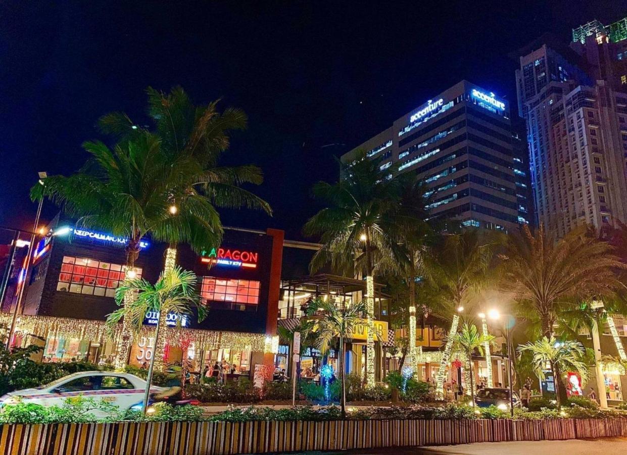 Classy 2Br Suite At Eastwood City With Pool And City Skyline View 马尼拉 外观 照片