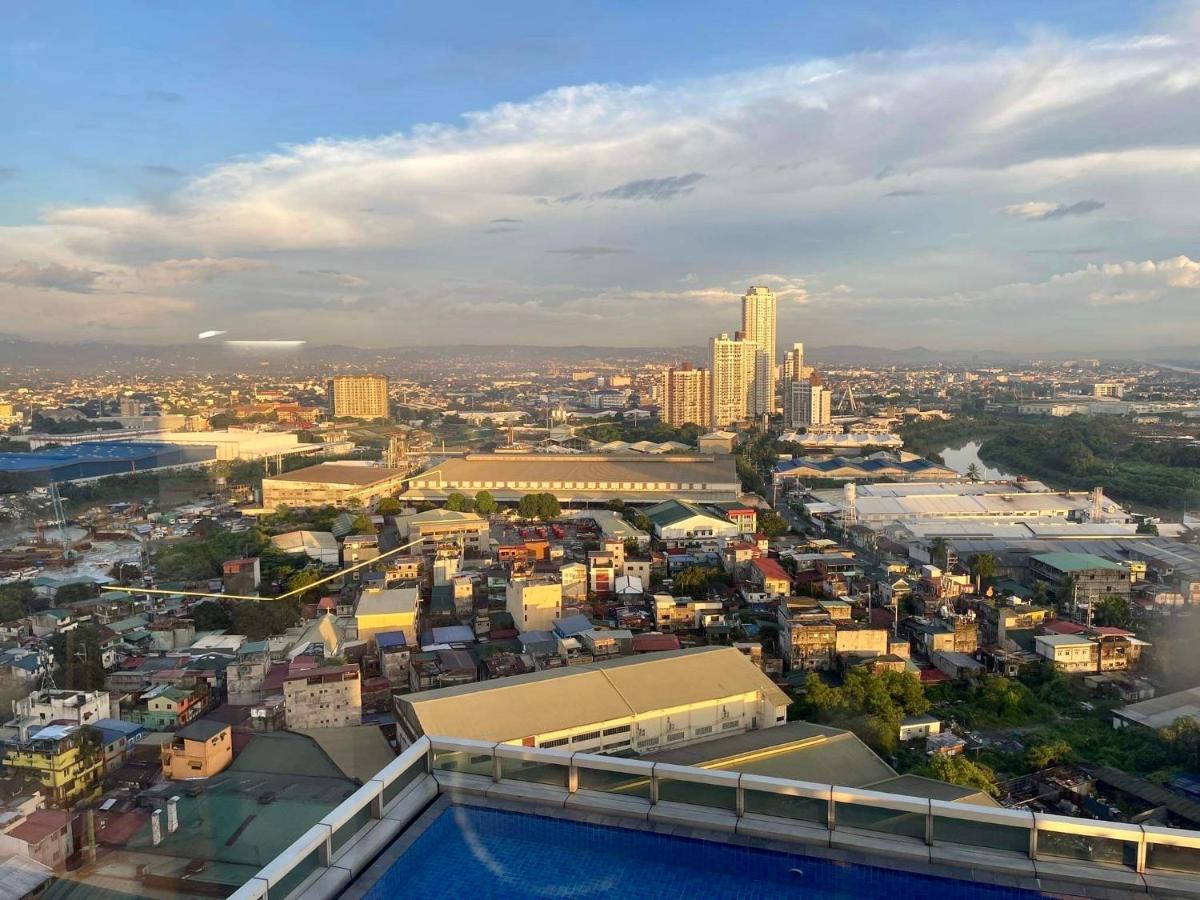 Classy 2Br Suite At Eastwood City With Pool And City Skyline View 马尼拉 外观 照片
