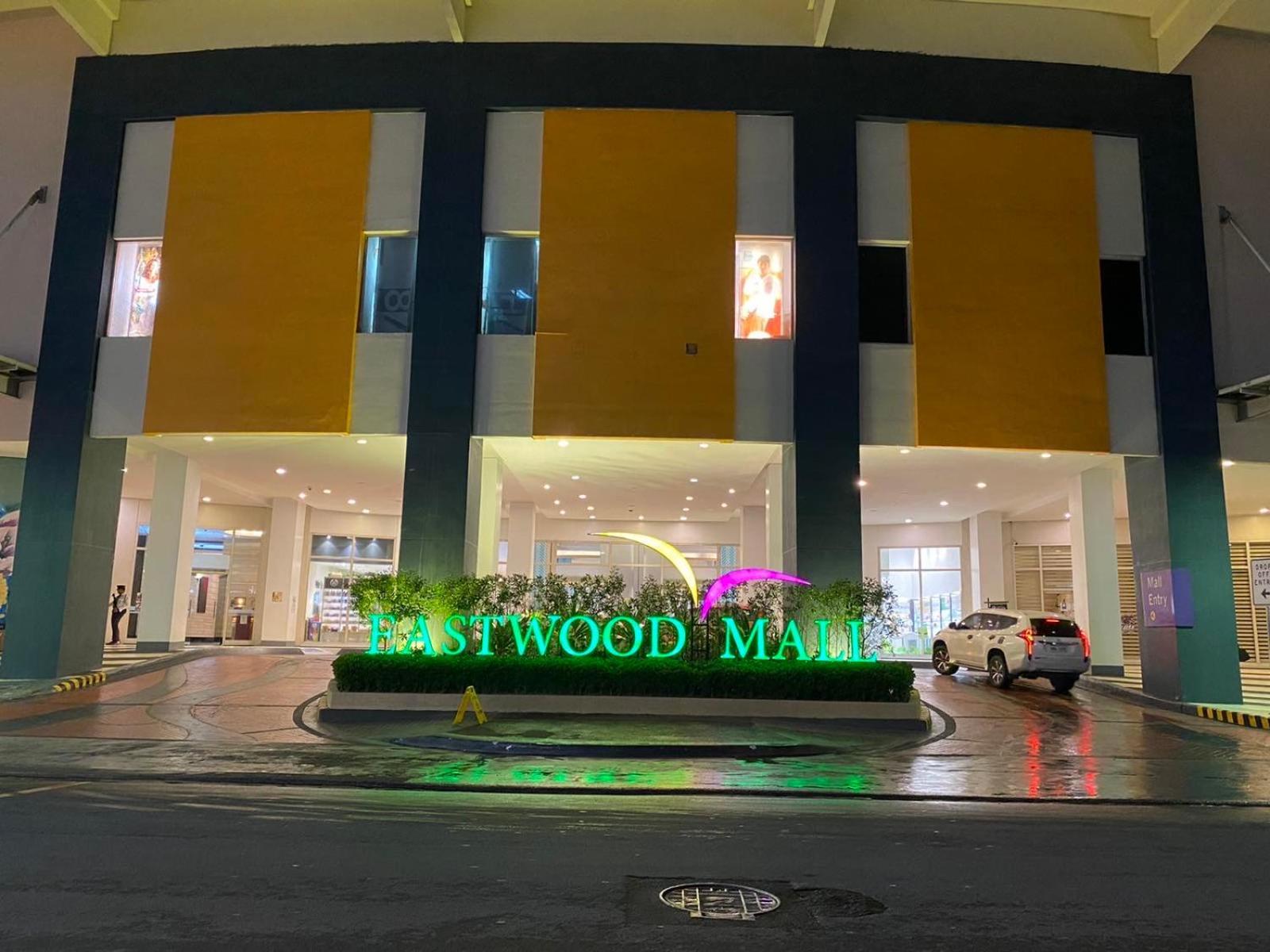Classy 2Br Suite At Eastwood City With Pool And City Skyline View 马尼拉 外观 照片